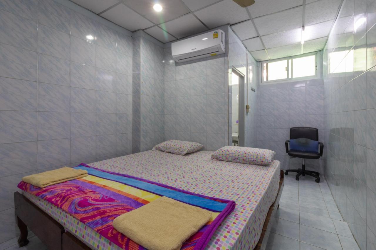 New Central Guesthouse Bangkok Exterior foto